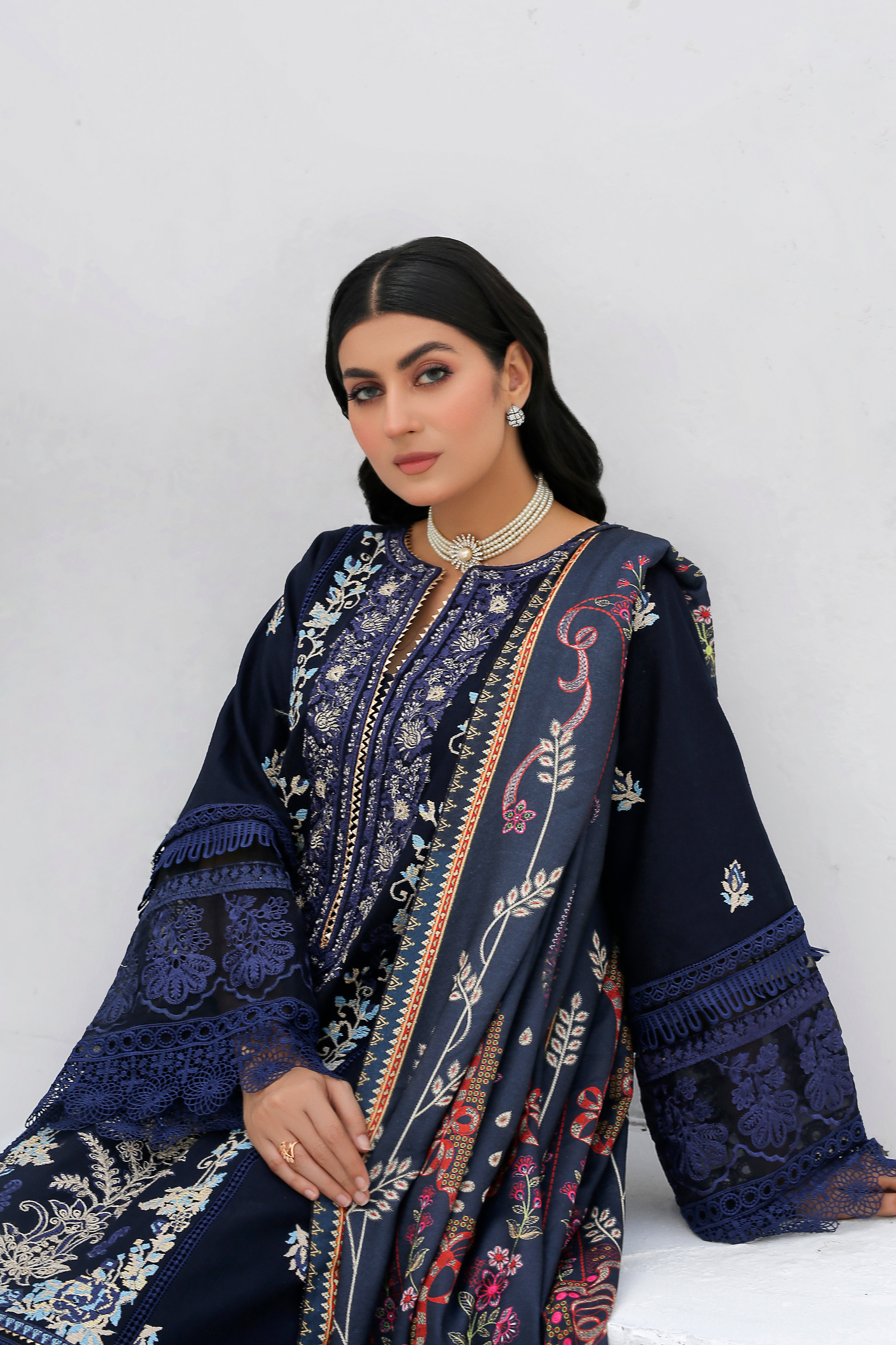 Muse-Khaddar 3 Pc Festive Suit